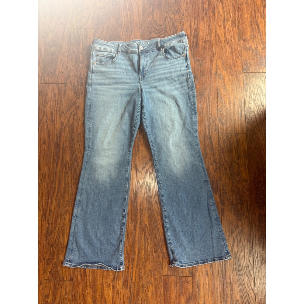 American Eagle Kick Bootcut Jeans Womens 18 Regular Medium Wash Stretch Denim